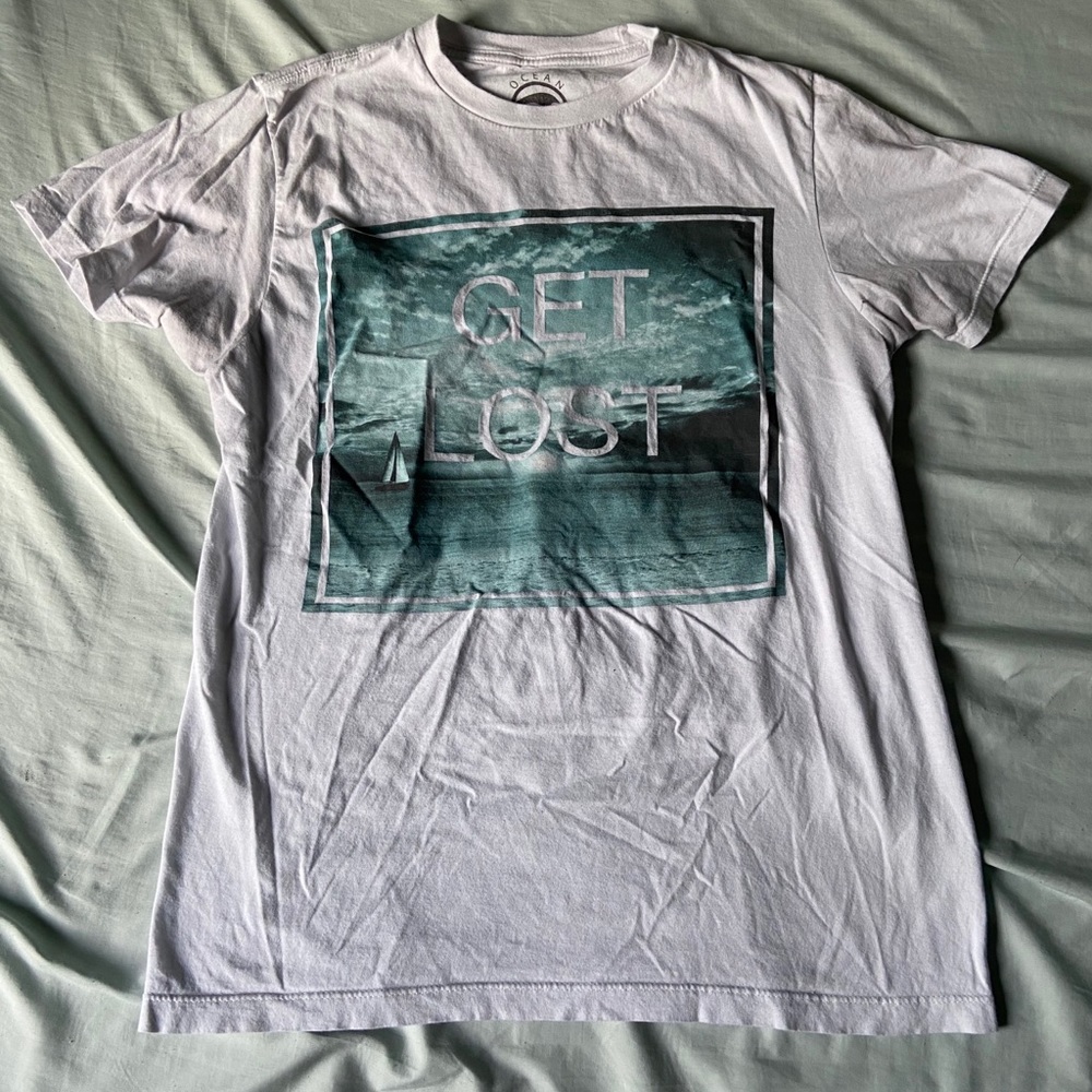 Get Lost graphic t-shirt